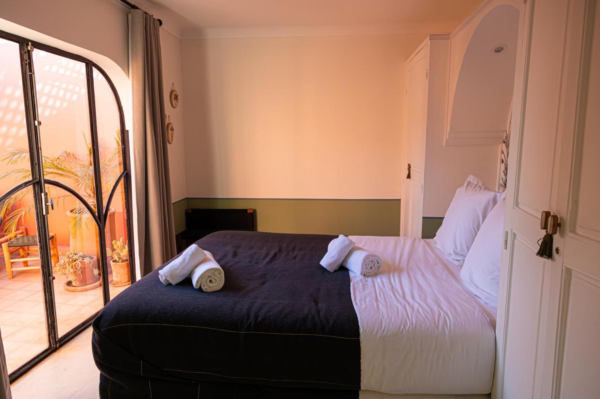 Dar Dabakech, Proche Jemma El Fna, Souk, Centre Medina, Riad, Logement Entier De 2 A 6 Personnes マラケシュ エクステリア 写真